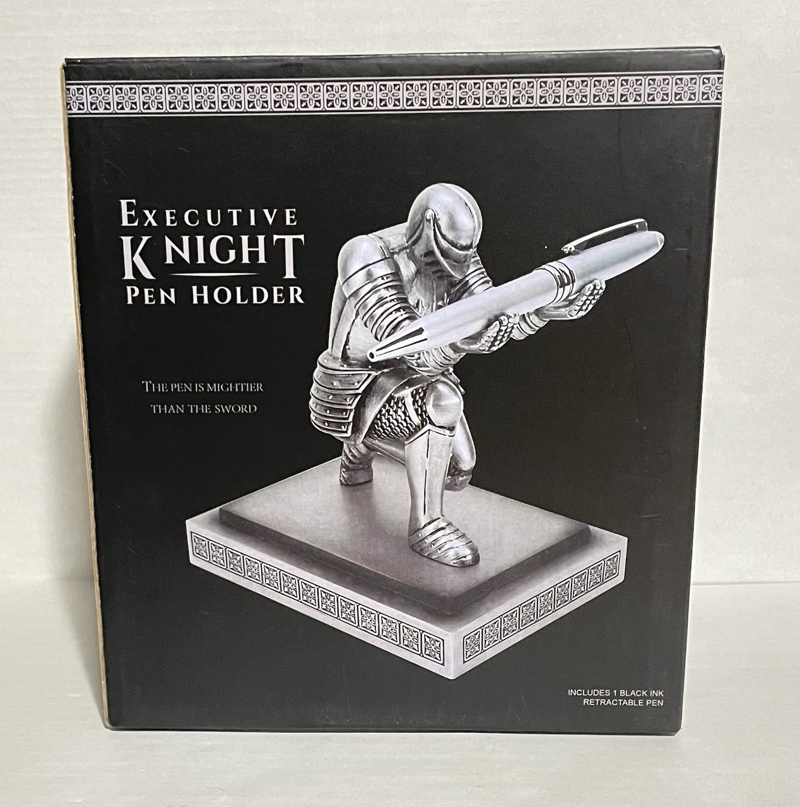 CYXStar Executive Knight Pen Holder Desktop Organizer Soldier Resin Stand New CYXStar Executive Knight Pen Holder Desktop Organizer Soldier Resin Stand New