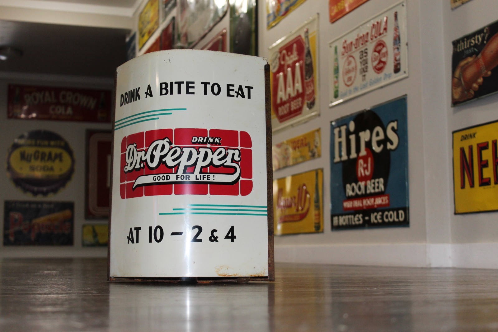 SCARCE 1930s DR PEPPER PAINTED TIN STRING HOLDER SIGN STORE DISPLAY BRICK 10 2 4 SCARCE 1930s DR PEPPER PAINTED TIN STRING HOLDER SIGN STORE DISPLAY BRICK 10 2 4