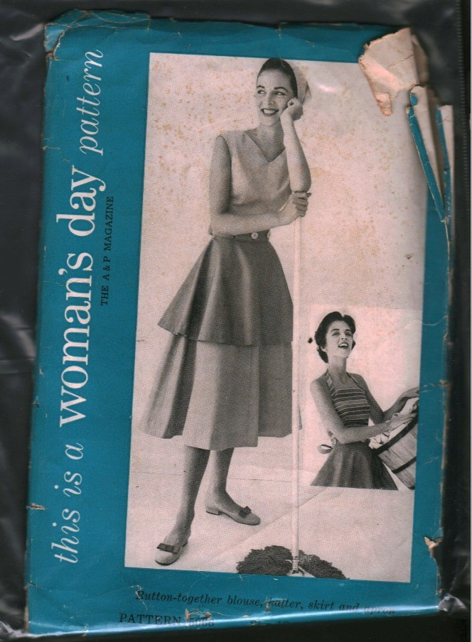 5066 Vintage Woman\'s Day Sewing Pattern 1950s Blouse Halter Skirt Apron 10 OOP