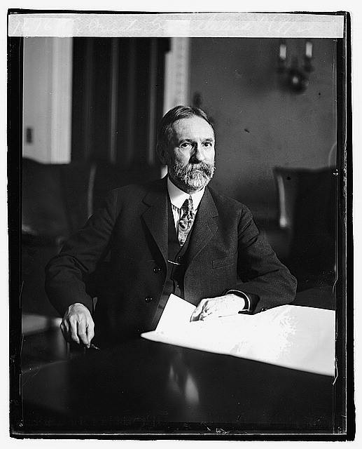 Photo:George Sutherland November 1921 American Politician Portrait