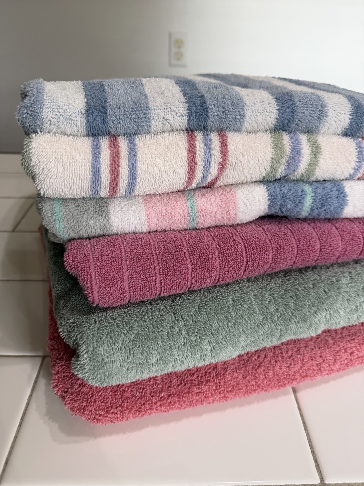 6 Vintage JC Penny Home & Palatial Pastel Striped/Solid Bath Towels 100% Cotton