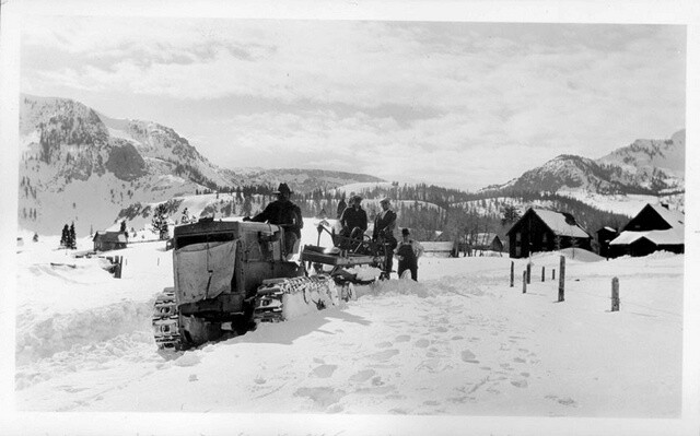 Mammoth Camp Snow California 1950s OLD PHOTO 2