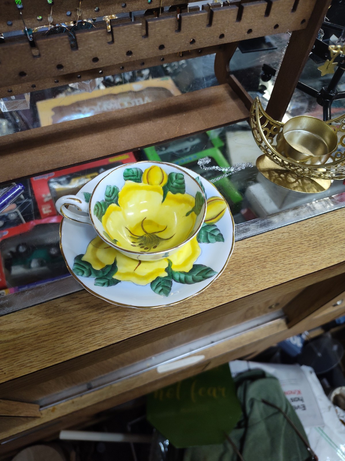 Beautiful Hawaiian Flowers Tuscan Fine English Bone China Cup & Saucer