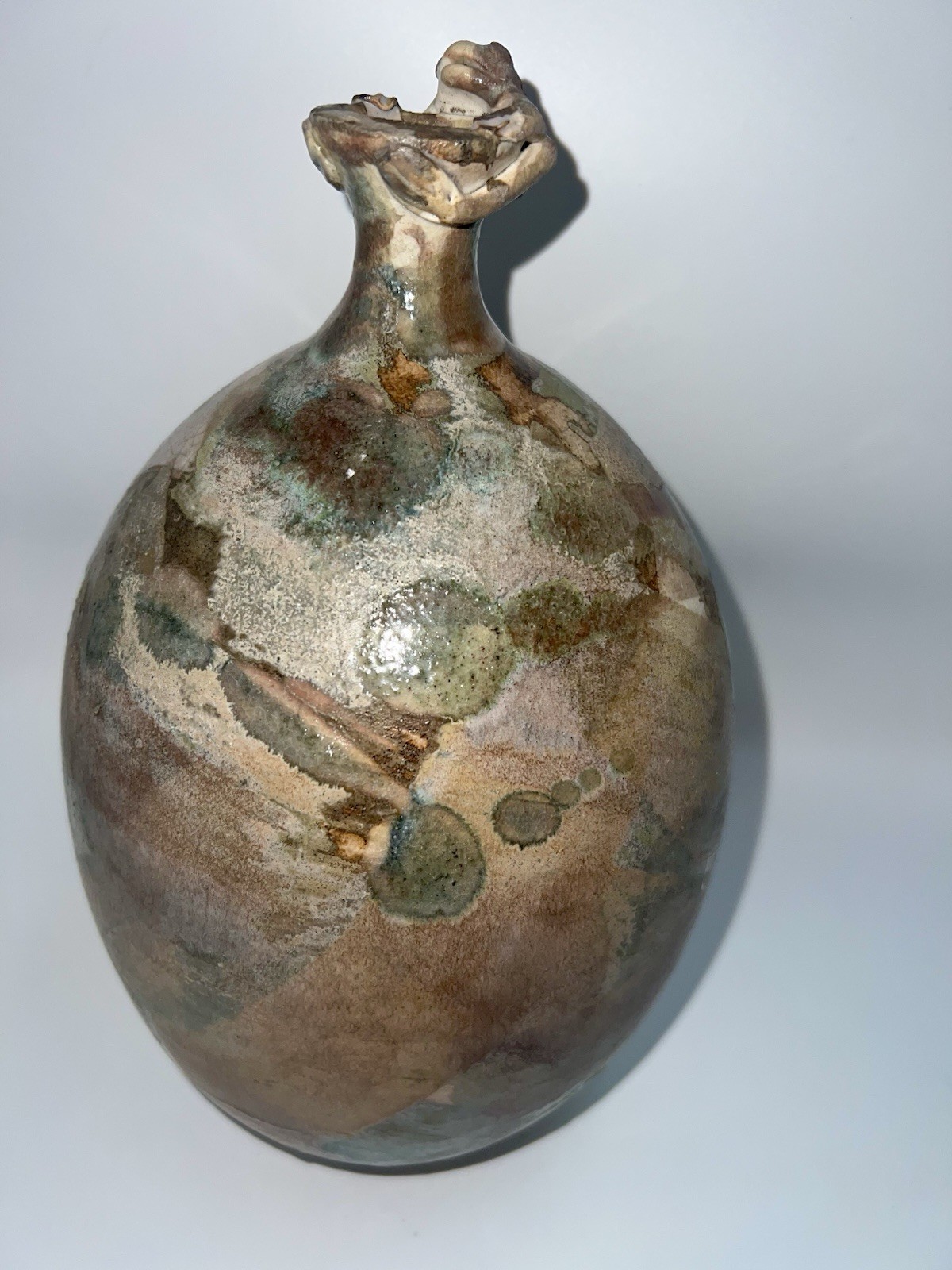 V. Chin Vorakit  Chinookoswong 1989  Raku Signed Frog Stoneware Vase Pot