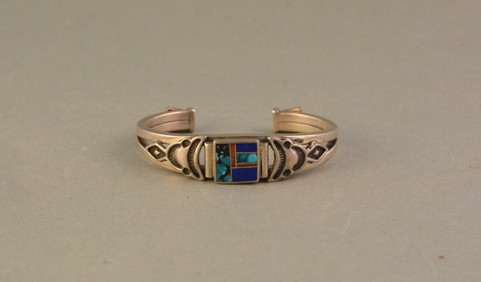 Vintage Ray Tracey & Knifewing Silver Inlay Navajo Apache Bracelet - Size 6 1/8