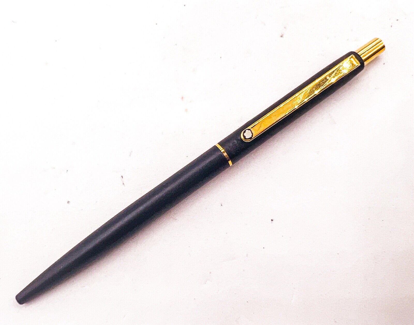 Vintage Montblanc Noblesse Black Gold Trim Ballpoint Pen 