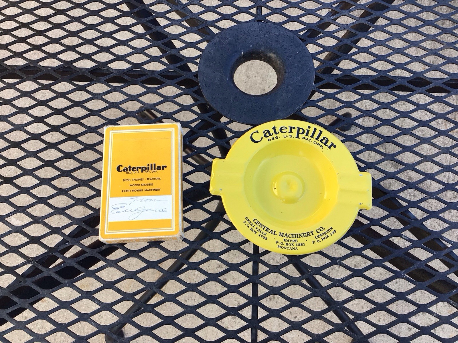 CATERPILLAR ASHTRAY AND PLAYING CARDS 1940-1950’s 