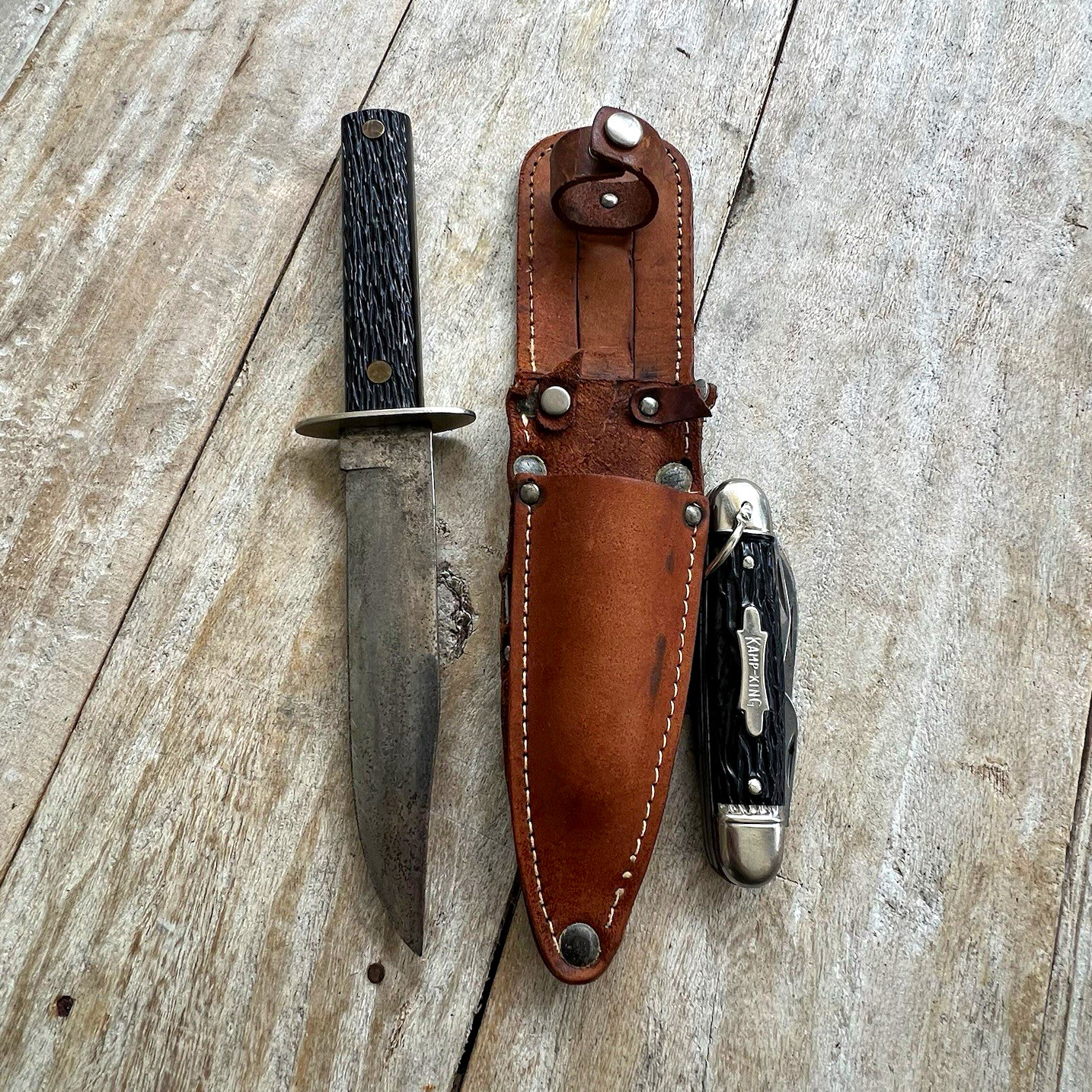 Vintage Imperial USA Hunting Knife Leather Sheath & Kamp-King Pocketknife Set Vintage Imperial USA Hunting Knife Leather Sheath & Kamp-King Pocketknife Set