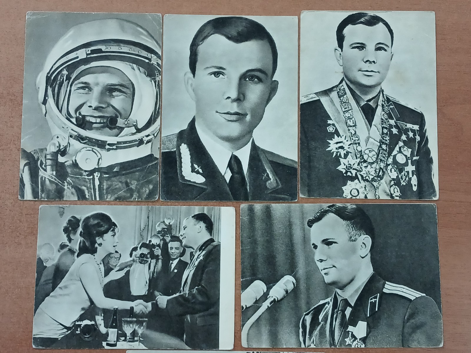 Vintage USSR Postcards Lot 1969 Yuri Gagarin Cosmonaut Space Planeta Set of 6