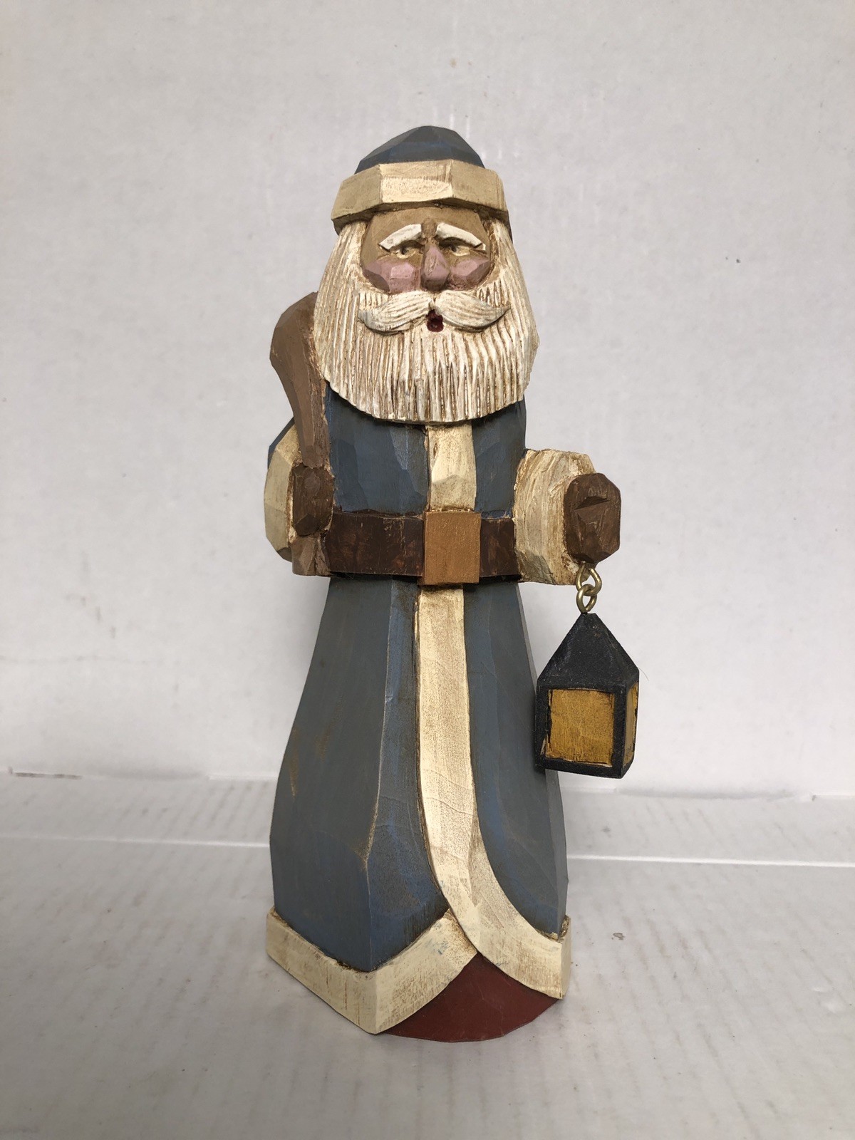 HAND CARVED WOODEN SANTA FIGURE 1994 SIGNED R.J.  ZEIT