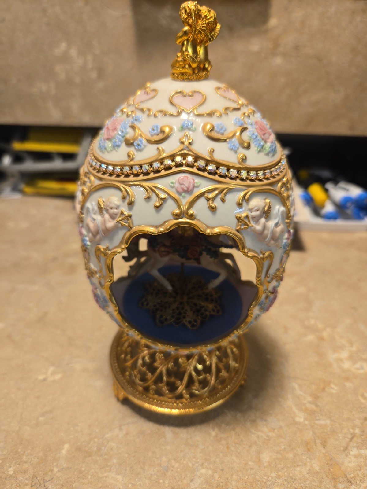 Franklin Mint Faberge Heart  Carousel Musical Egg Nice