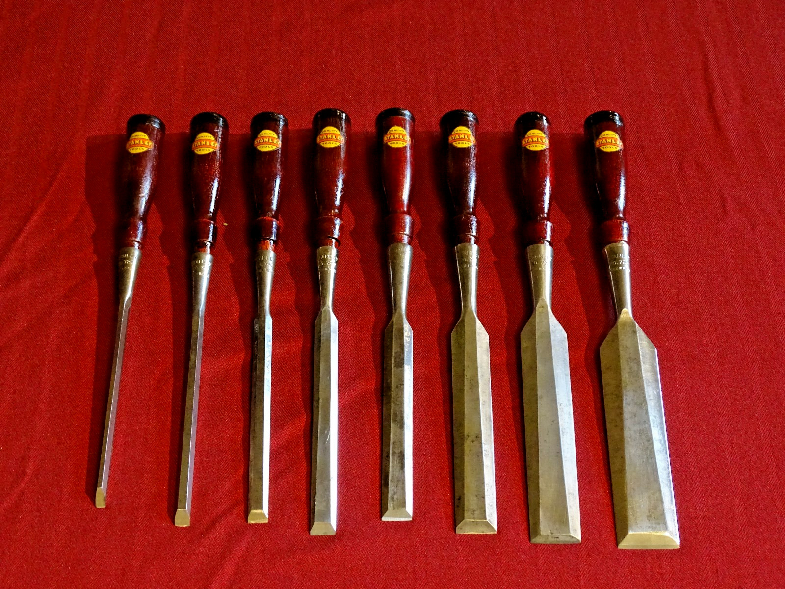 Stanley #720 Eight Piece Used Chisel Set in New Canvas Roll w/Decals Restored