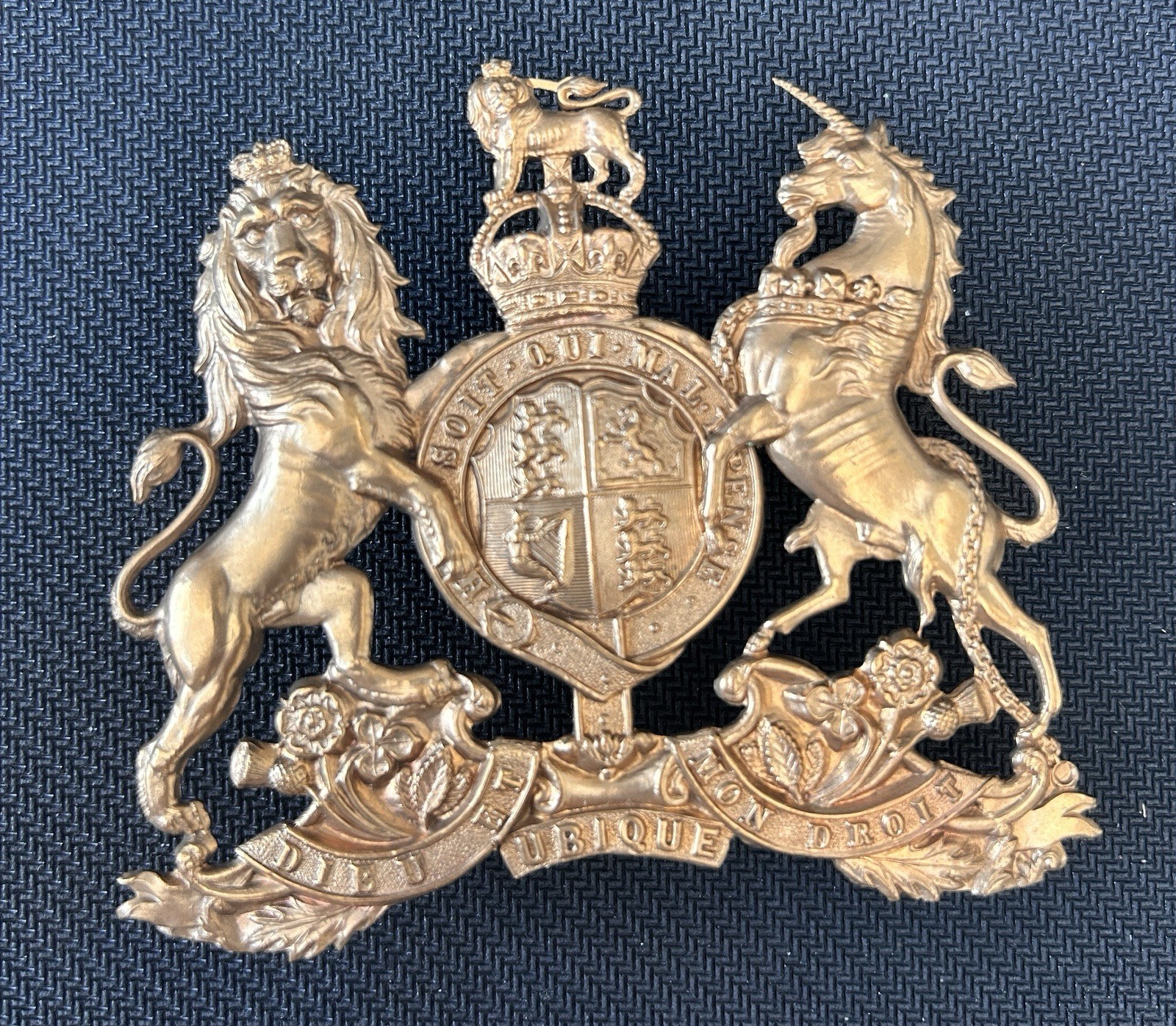 Genuine Royal Artillery Engineers King’s Crown Brass Pouch Badge Insignia Ubique