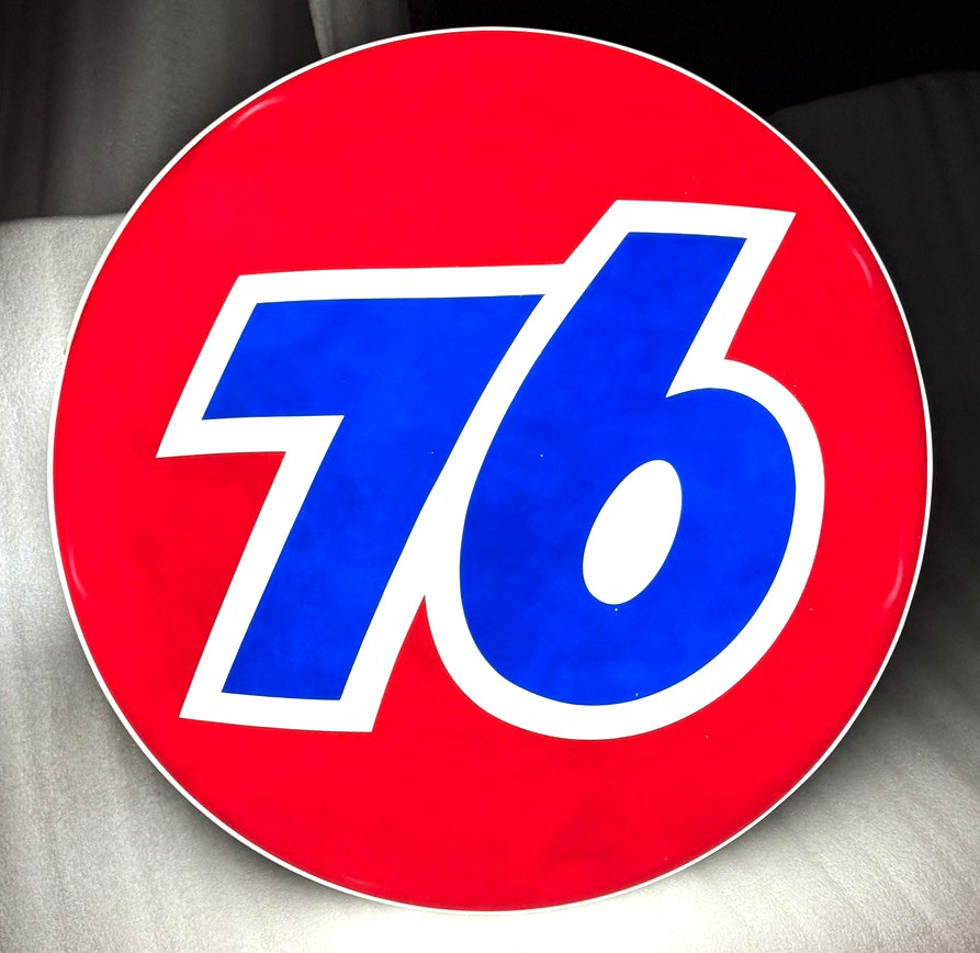 Union 76 Gas & Oil 36” Round Illuminated Advertising Sign – LED
