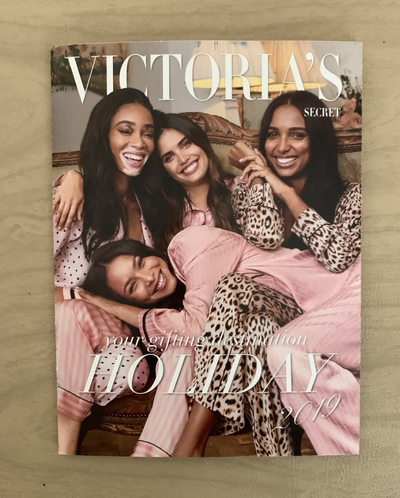 Victoria\'s Secret 2019 Holiday Discount Card Mailer Winnie Jasmine Lais Sara