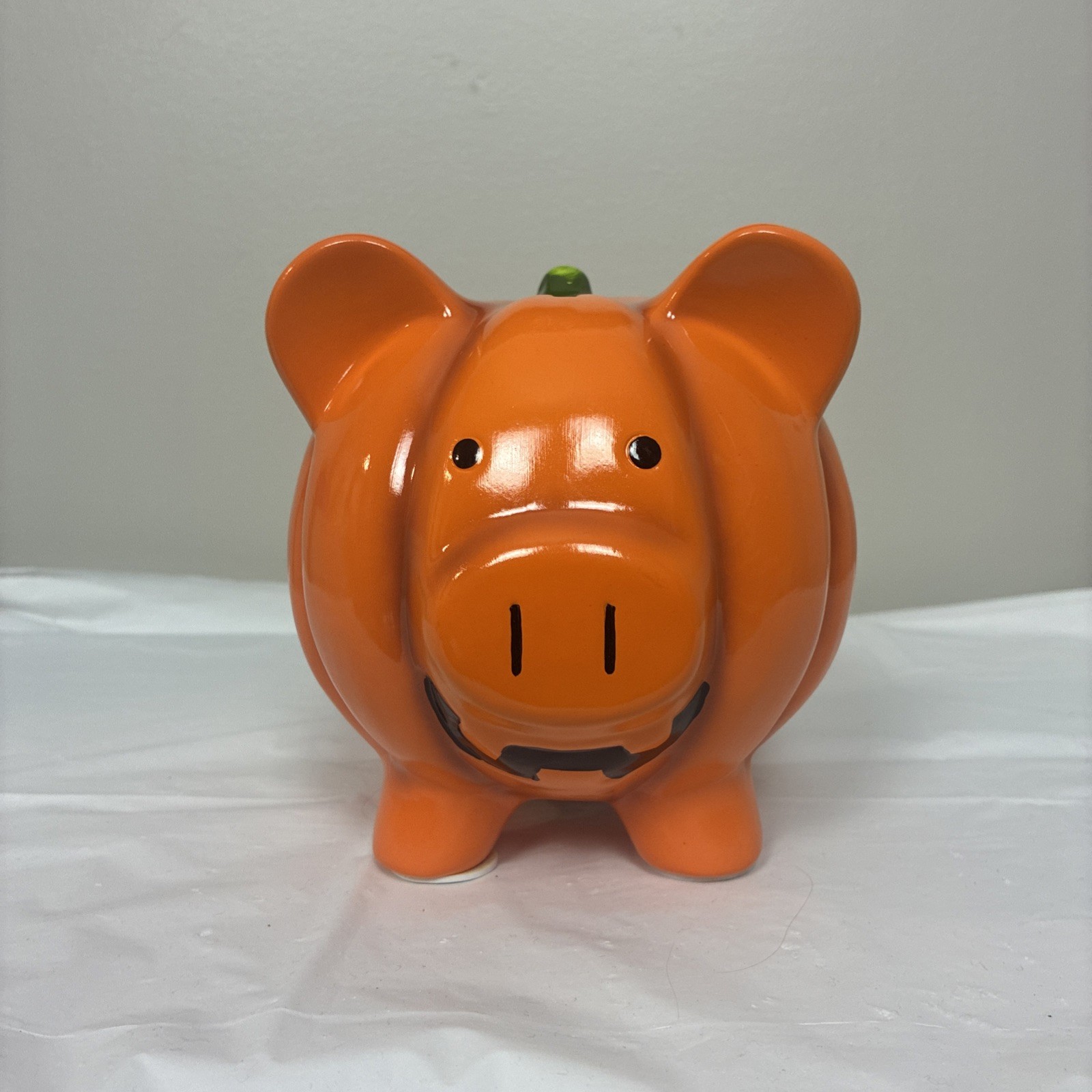 Target Ceramic Halloween Piggy Bank Pumpkin Jack-O-Lantern 2010