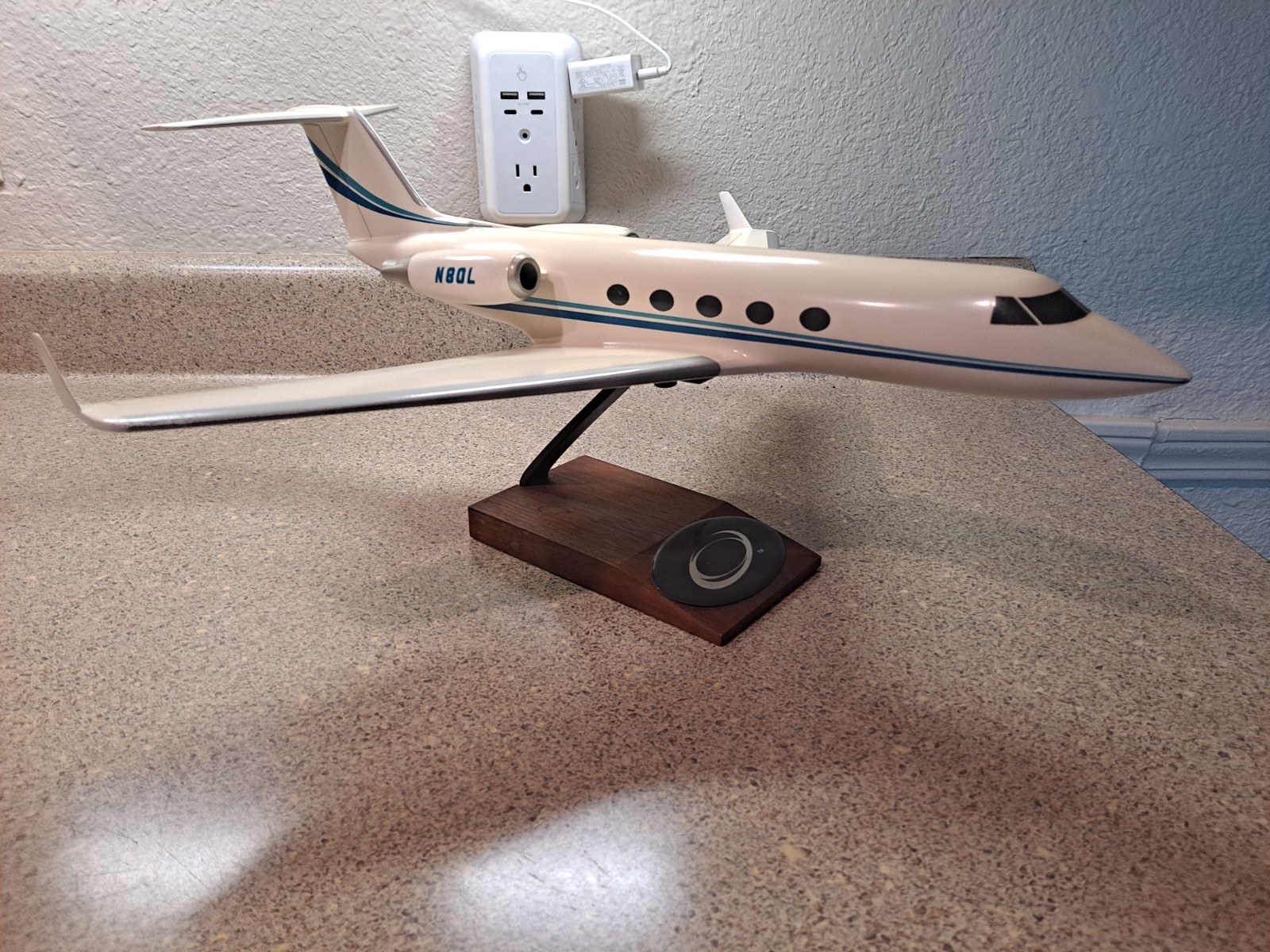 Pacmin/Pacific Miniatures Gulfstream G-III Desk Model