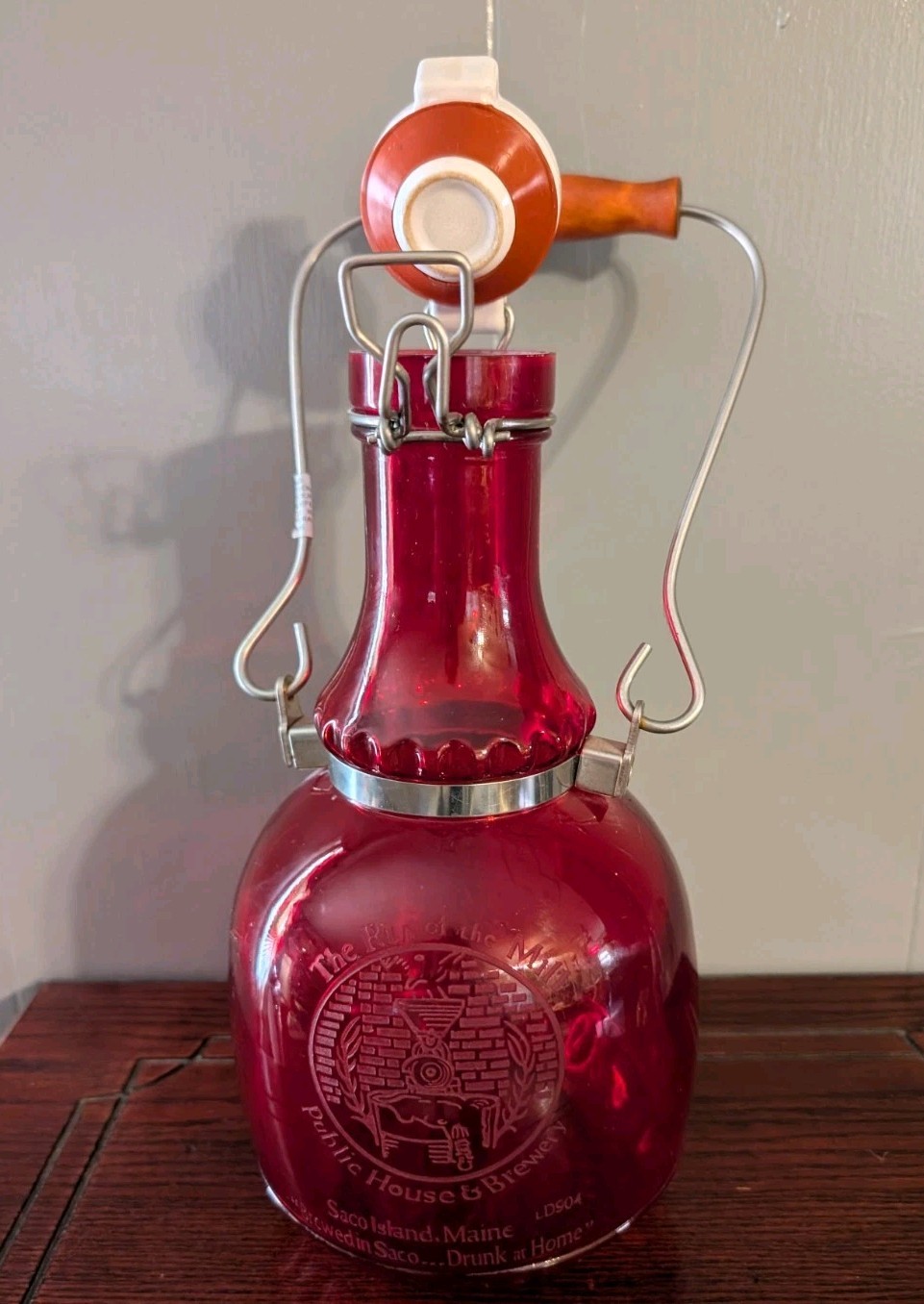 Vintage Benjamin Arthur 2L Ruby Red Glass Beer Growler Run Of The Mill Maine Vintage Benjamin Arthur 2L Ruby Red Glass Beer Growler Run Of The Mill Maine