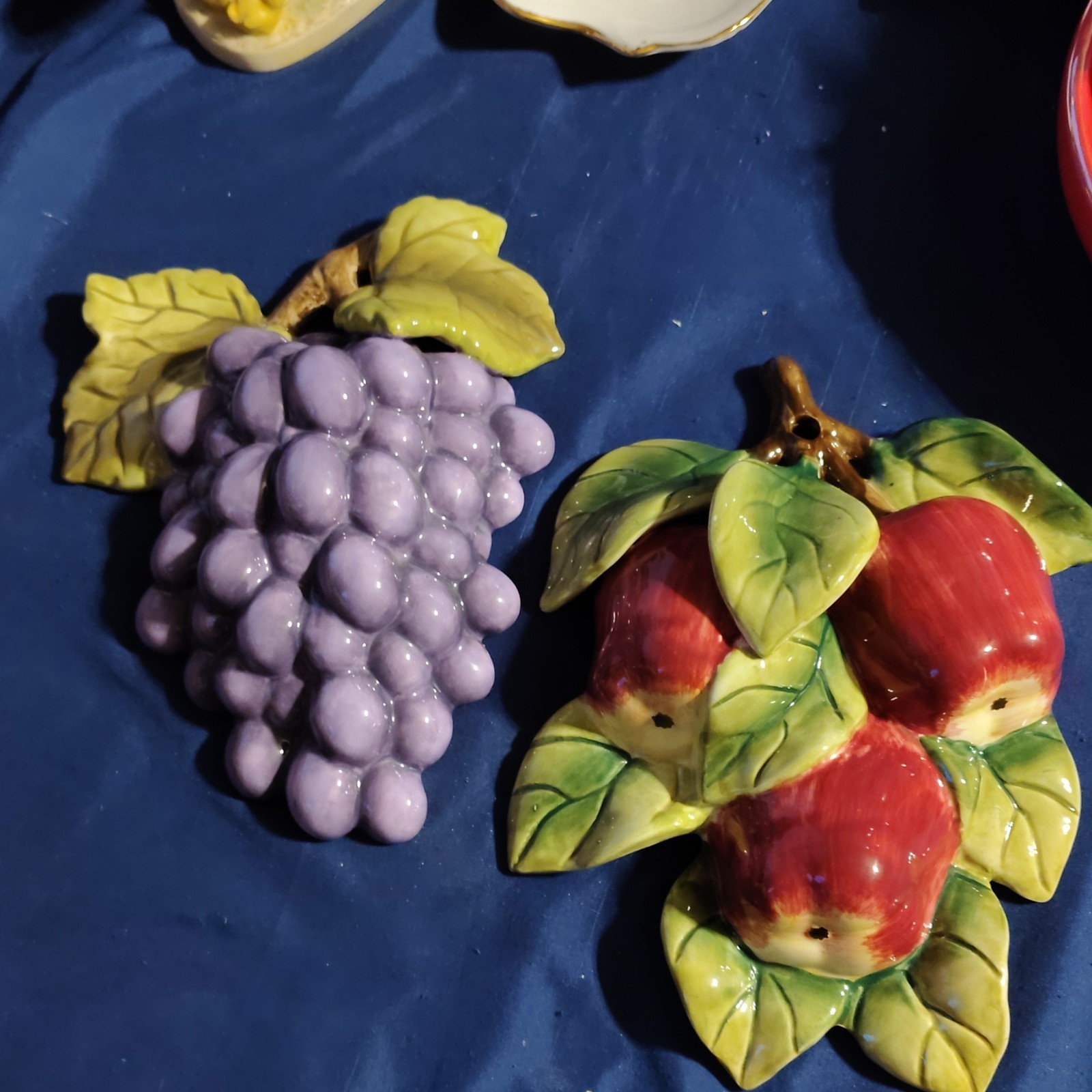 Vtg Home Interiors HOMCO Sonoma Villa Fruit Wall Plaque Decor 11552 Grape &Apple Vtg Home Interiors HOMCO Sonoma Villa Fruit Wall Plaque Decor 11552 Grape &Apple