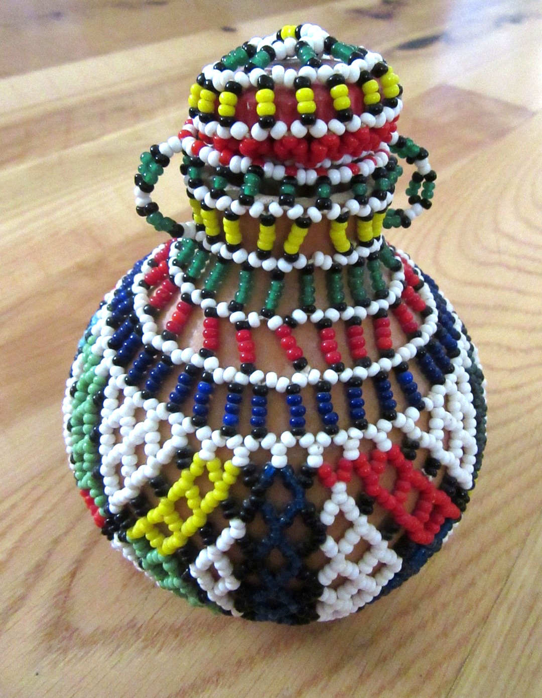 South African Zulu Beaded Lidded Gourd Geometric 4-1/2 W x H 5-1/4\