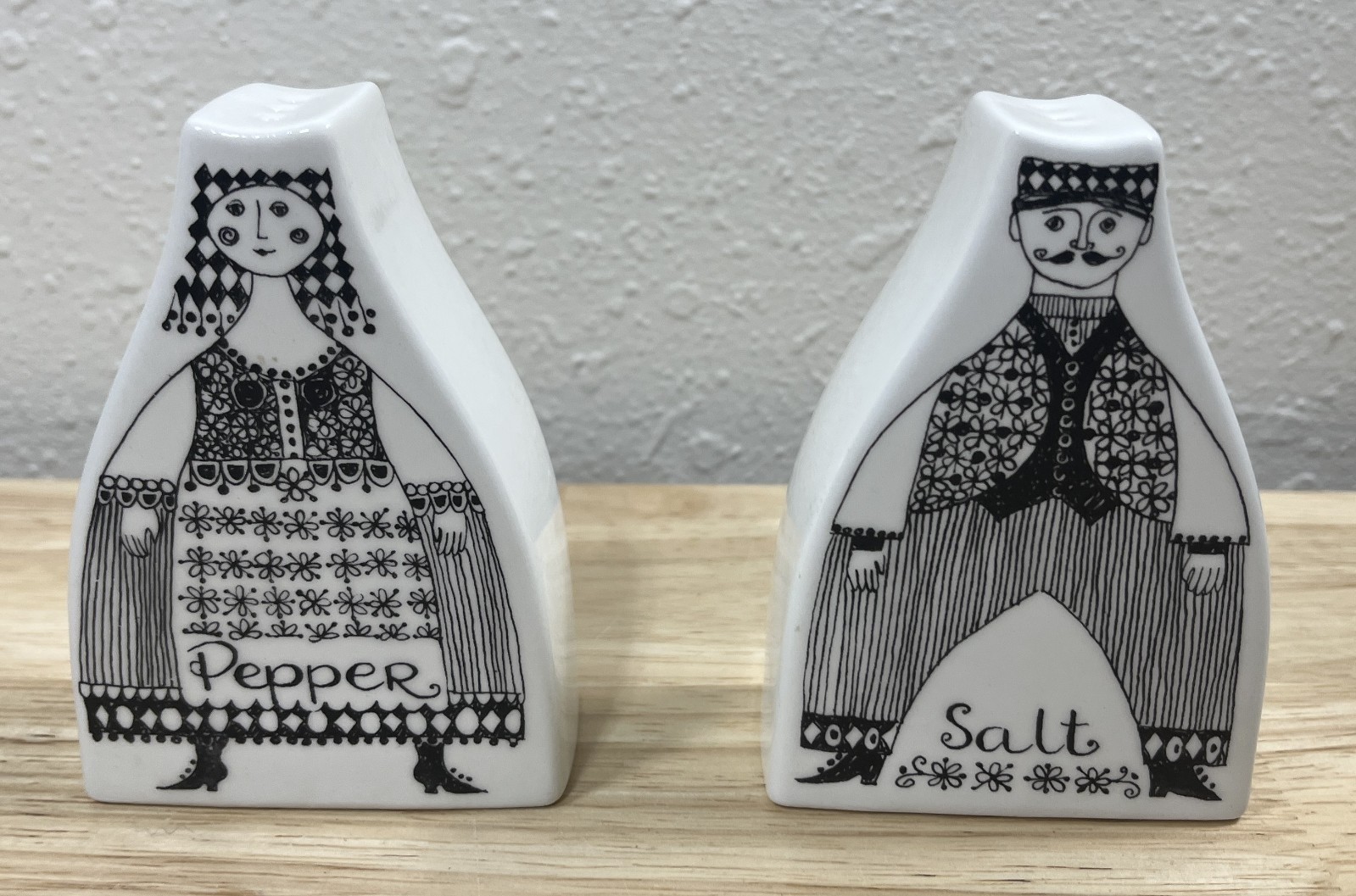 Vintage Scandinavian Salt & Pepper Shakers - Figgjo - Norway - Black White - Set