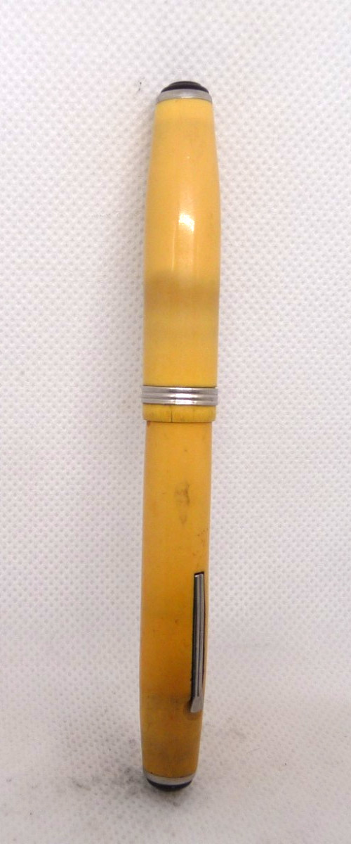 Esterbrook Vintage Pastel Yellow Clipless Fountain Pen--2668 medium nib