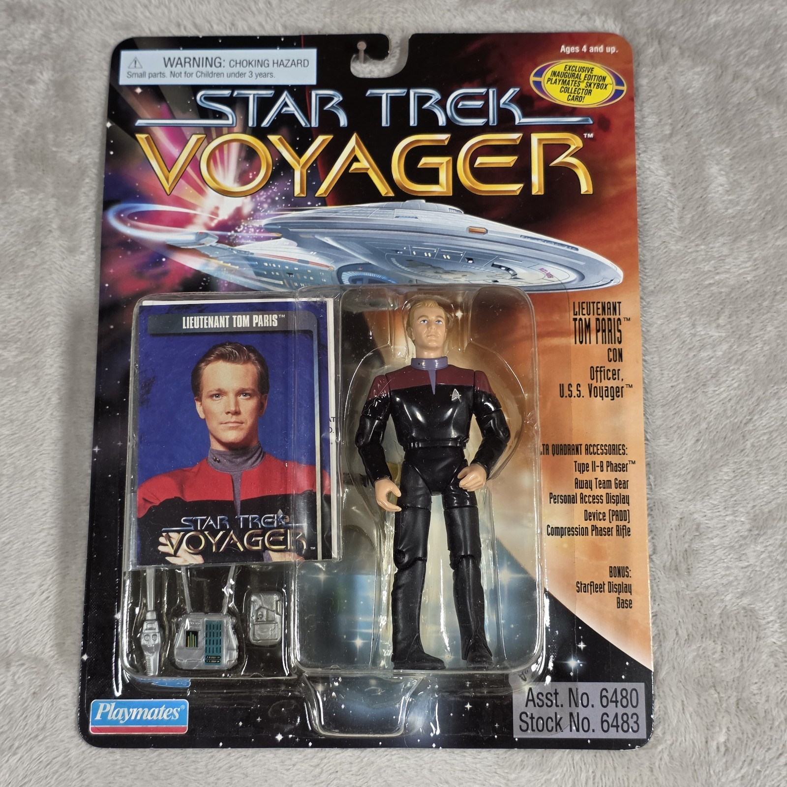 Star Trek Voyager LT Tom Paris Playmates Action Figure 1995