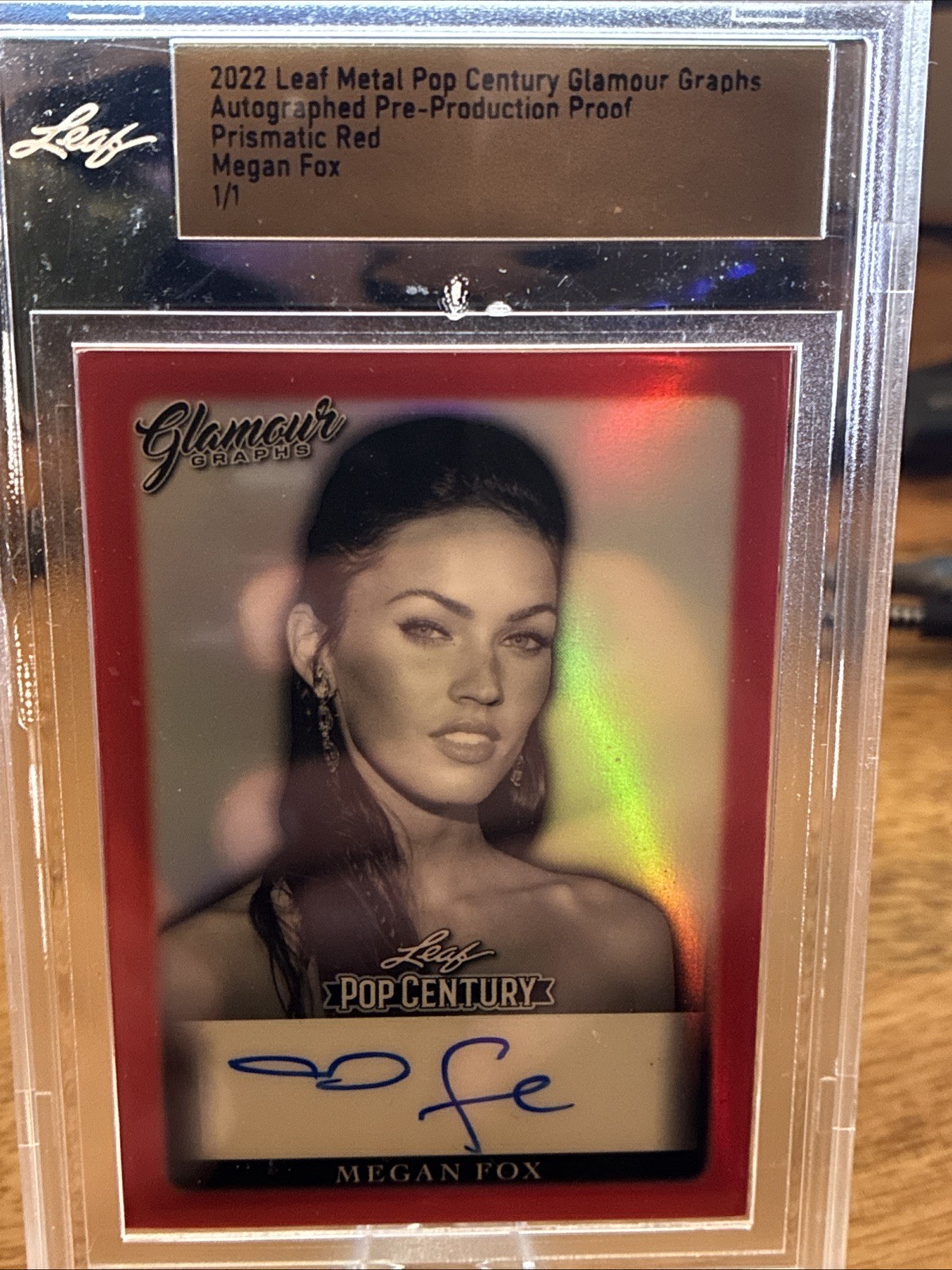 2022 Leaf Metal Pop Century Glamour Graphs Prismatic Red Megan Fox Auto 1/1 2022 Leaf Metal Pop Century Glamour Graphs Prismatic Red Megan Fox Auto 1/1