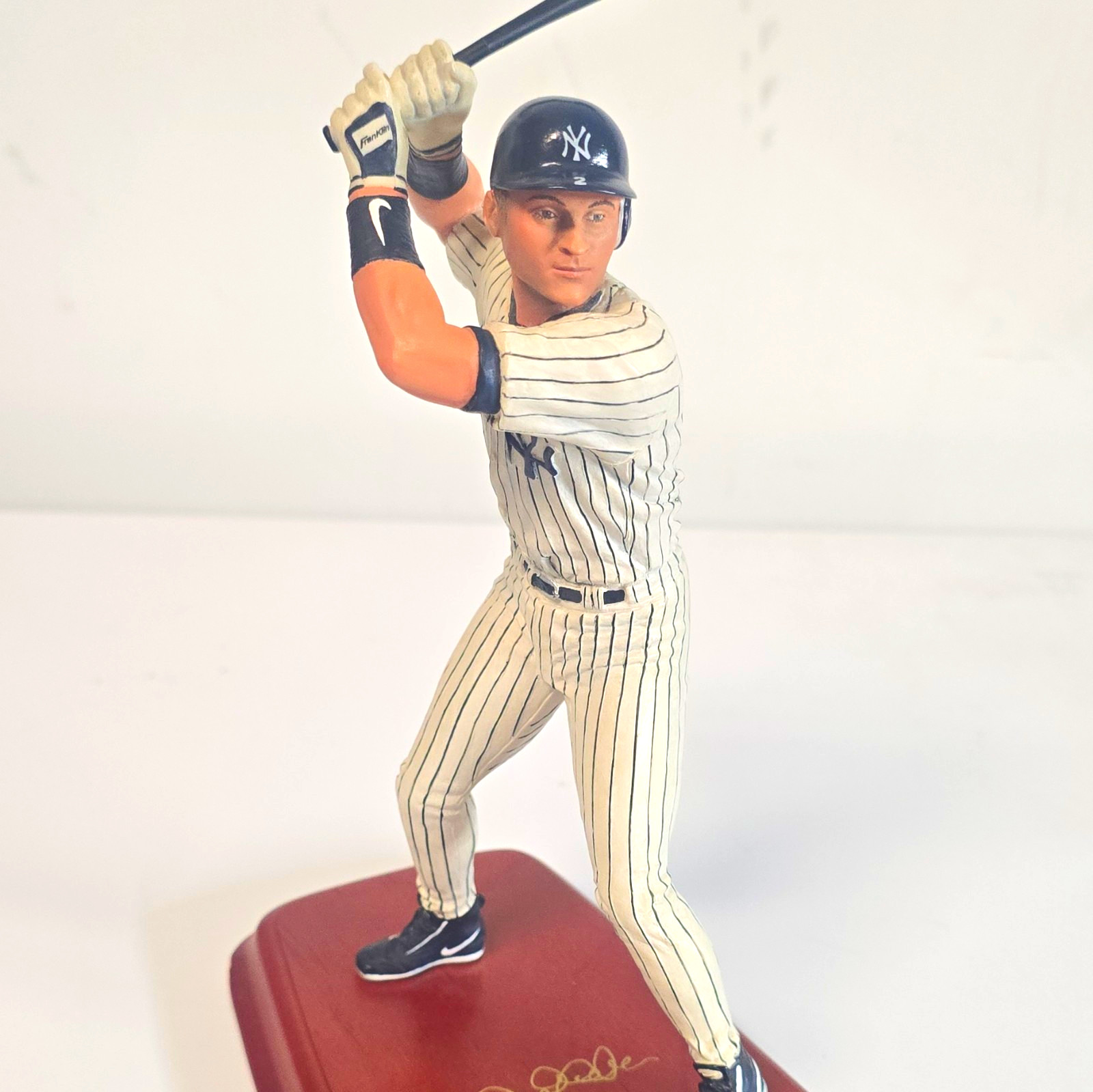 MLB Derek Jeter Yankees #2 ALL STAR FIGURINE DANBURY MINT MLB Derek Jeter Yankees #2 ALL STAR FIGURINE DANBURY MINT