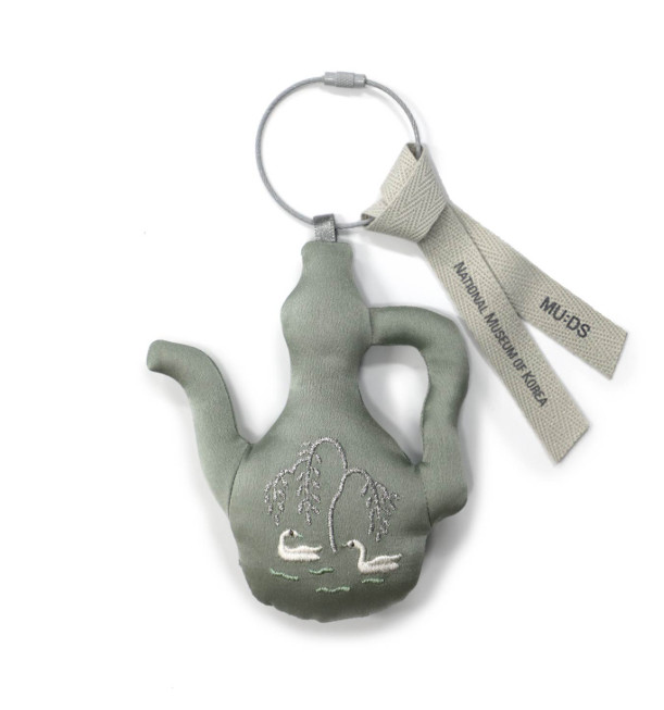 MU:DS Korea National Museum Goods Celadon Keyring Bag Charm Keychain