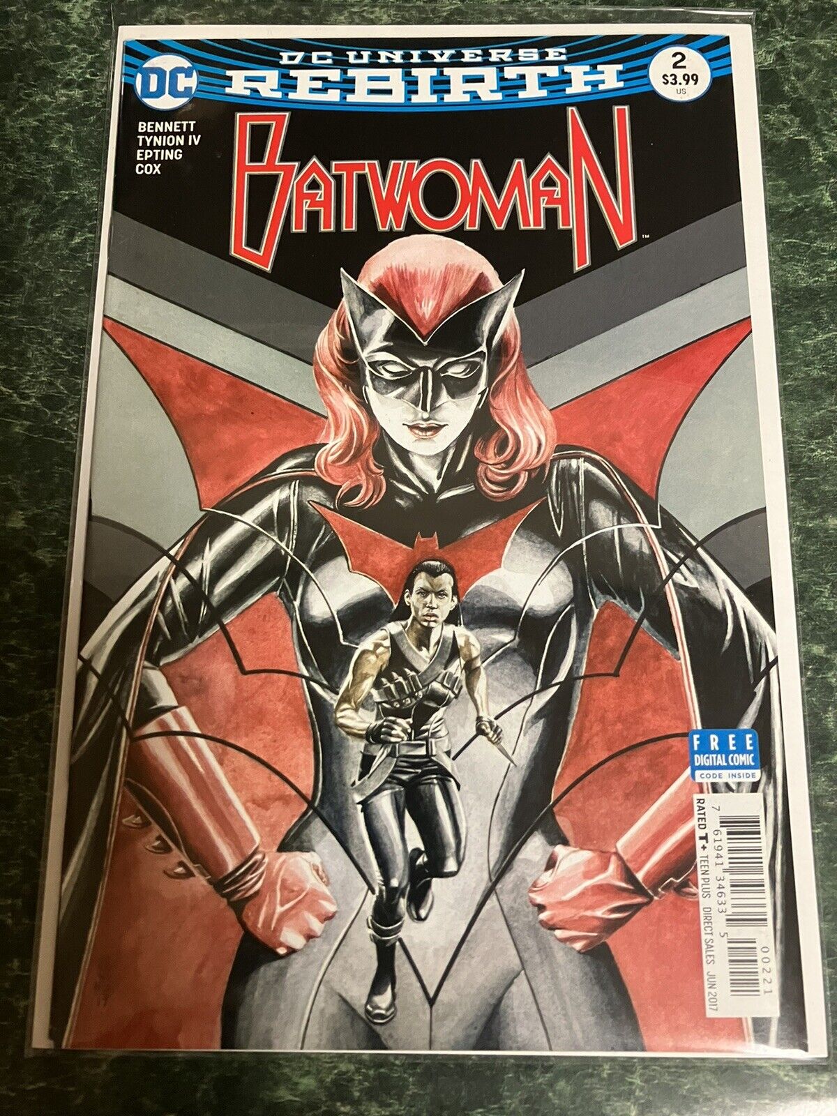 BATWOMAN #2  (2017) DC Comics - Rebirth VF-NM Jones Variant.