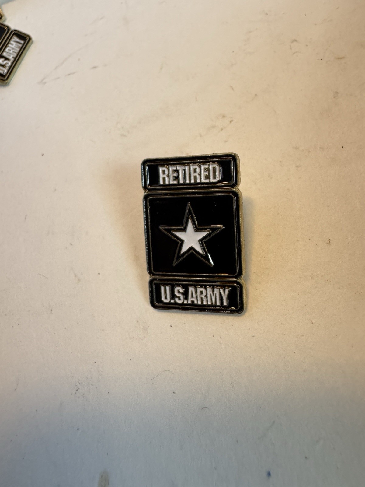 Retired US Army Star Enamel Lapel Pin Badge Hat Vest  United States Military