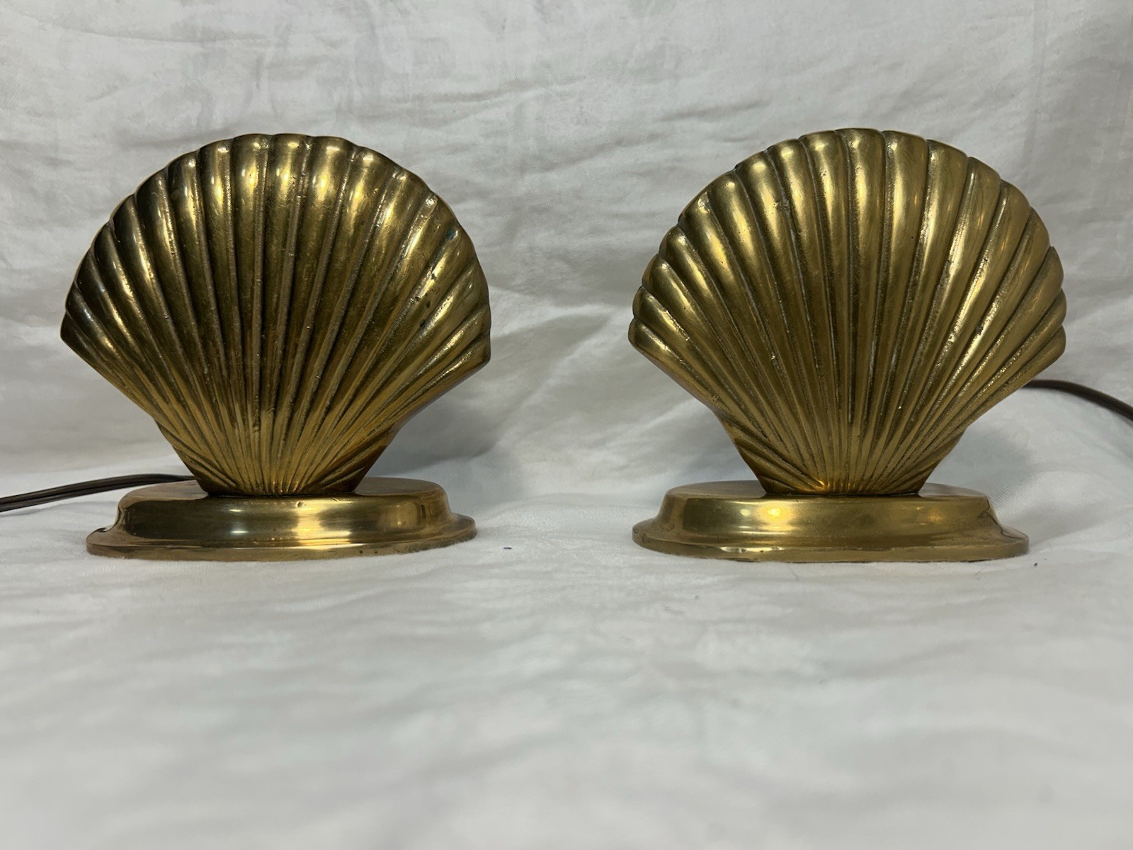 Pair Vintage Solid Brass Clam Shell Accent Lamps Art Deco Hollywood Regency TV⁠