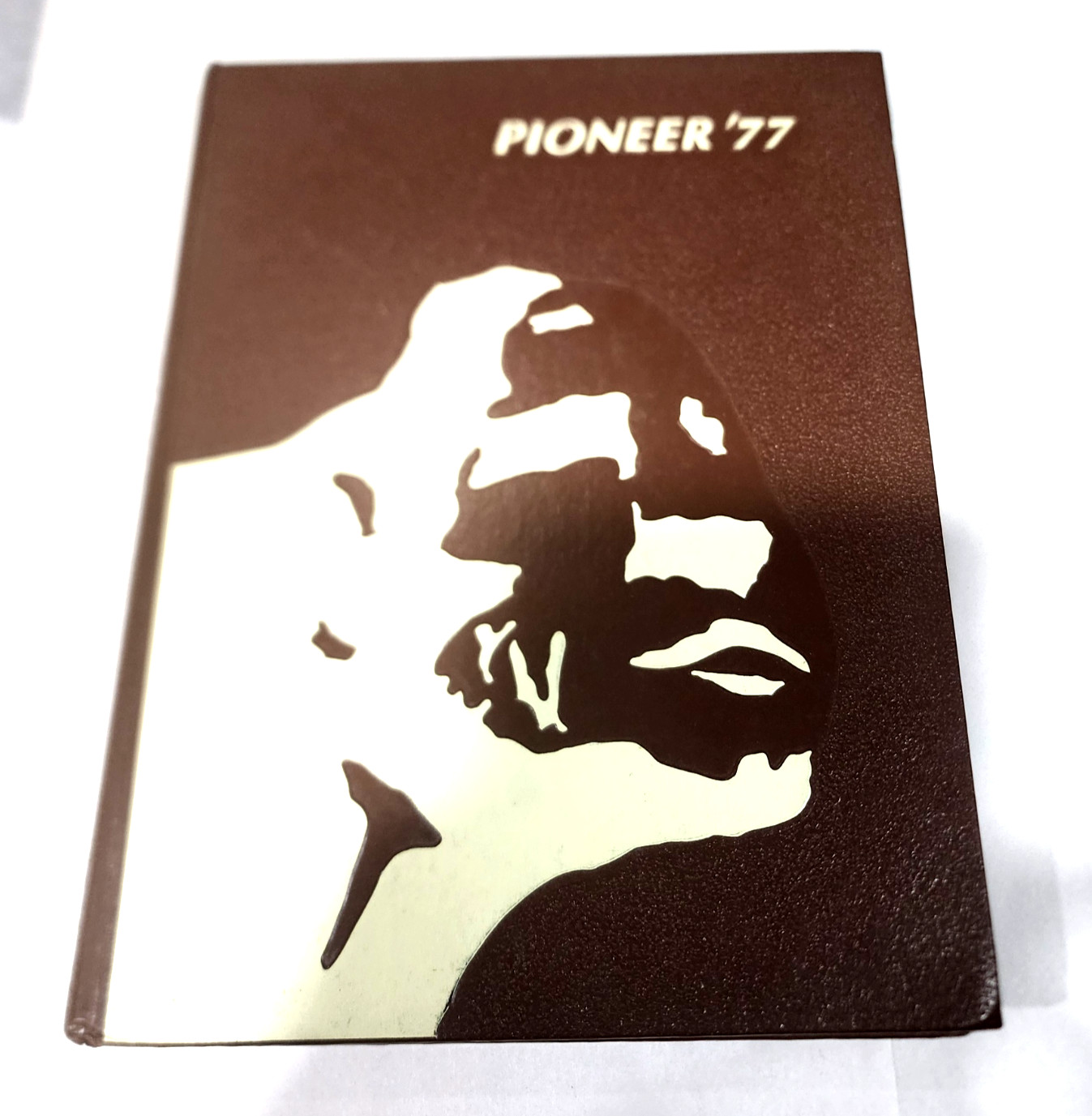 1977 University of Wisconsin-Platteville Yearbook Pioneer W Basketball Ephemera