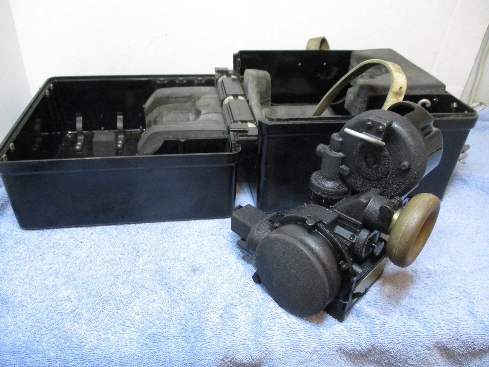 WWII   AN-5851 -1 Aircraft Bendix Aviation Bubble Sextant Bakelite Case Military