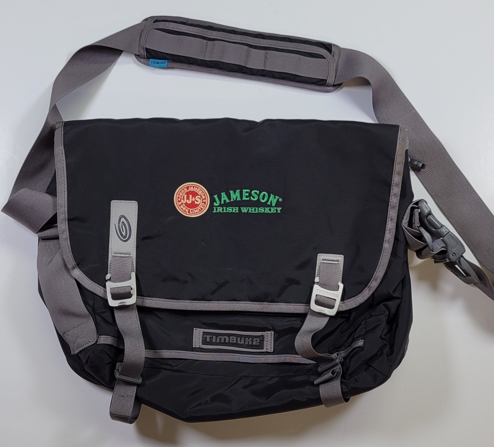 Timbuk2 Jameson Irish Whiskey Messenger Bag Gift Travel Work Collectible      