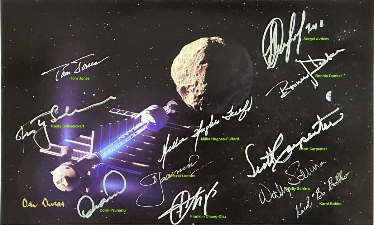 Signed Photo 10+ Astronauts | Schirra Carpenter Schweickart Lenov Avdeev & More