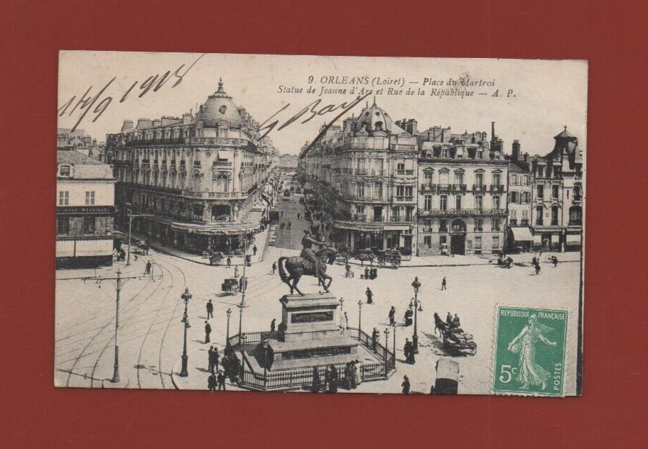 ORLEANS - La place du Martroi .... (Ref. 1438)