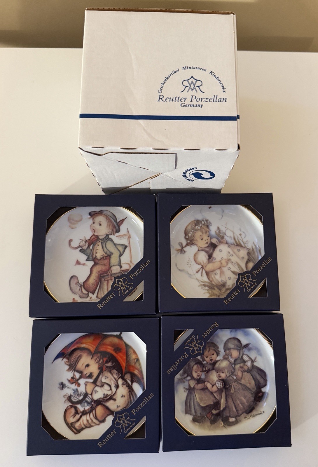 Reutter Porzellan Goebel M.I. Hummel Miniature Plates Set of 4 BRAND NEW