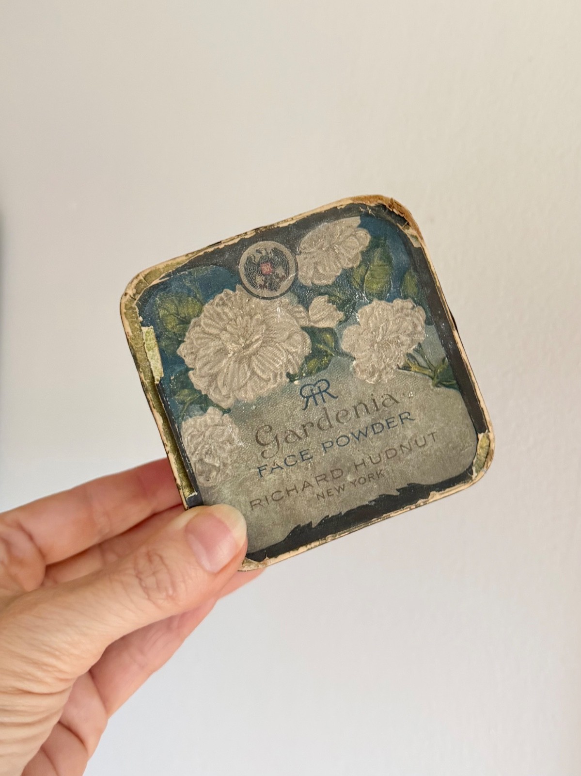 Rare pre 1920s Richard Hudnet Gardenia Face Powder Box Antique Makeup Tax Stamp