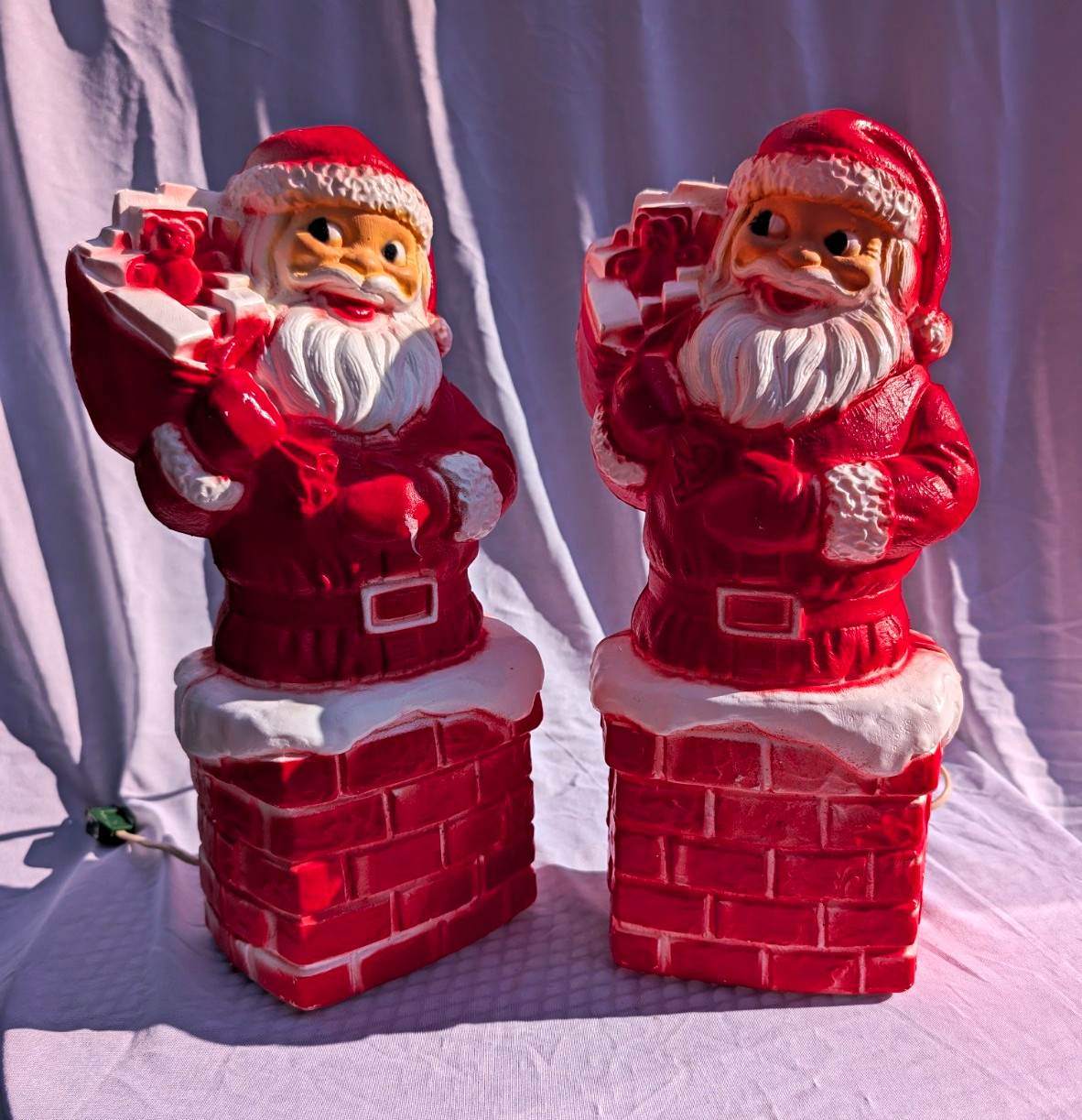 Vintage DAPOL Industries Lighted Santa Claus in Chimney Figurine Set, 2-Pack Vintage DAPOL Industries Lighted Santa Claus in Chimney Figurine Set, 2-Pack