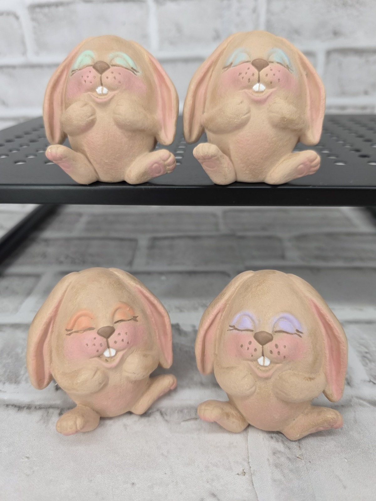 4 Piece Lot – 3\