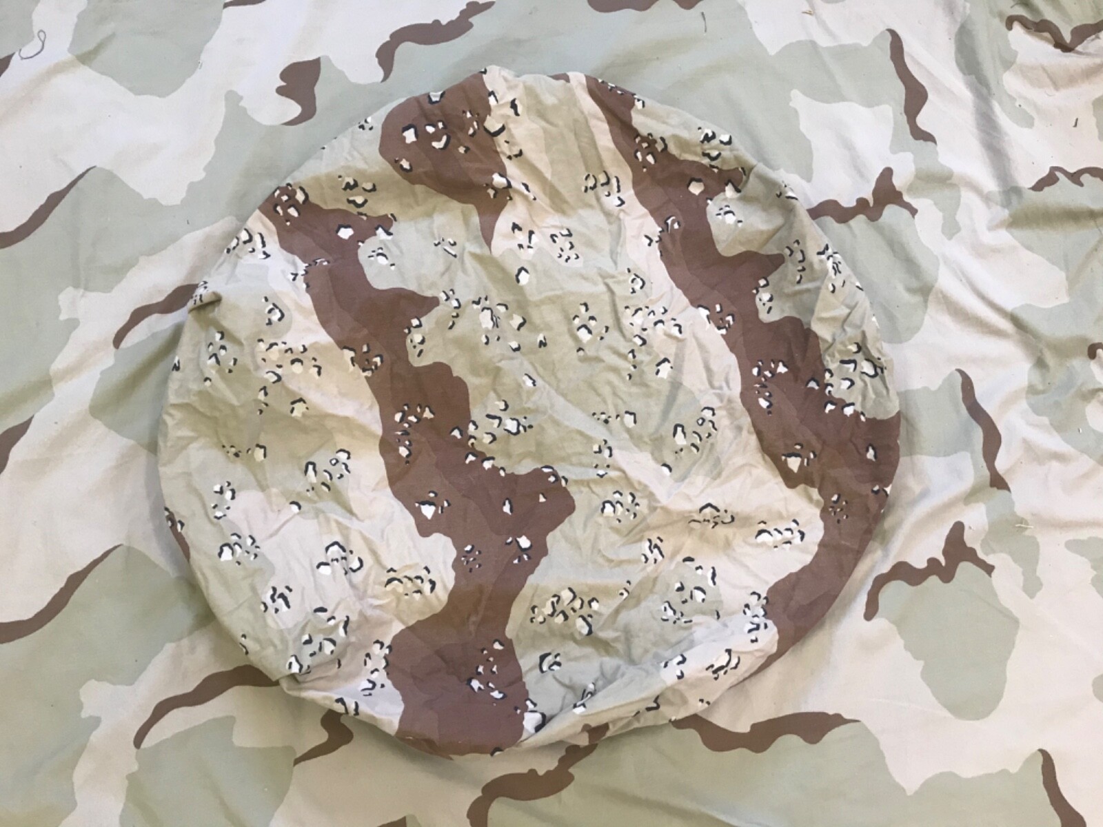 US GI Surplus Jeep Tire Back Pack Camo Cover Desert Camo US GI Surplus Jeep Tire Back Pack Camo Cover Desert Camo