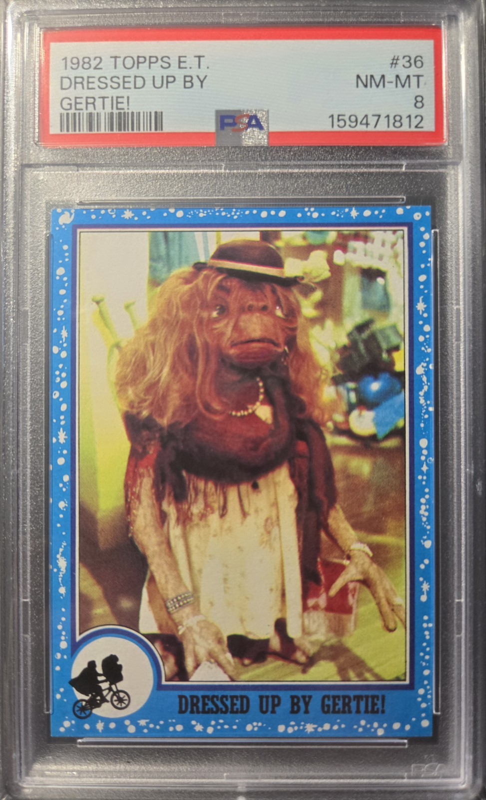 1982 Topps E.T. The Extra Terrestrial #36 Dressed Up By Gertie PSA 8 GRADE