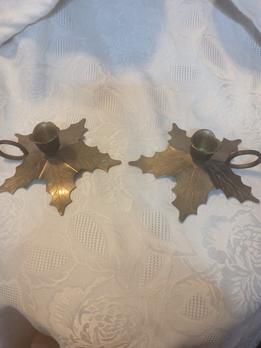 Set Of 2 Vintage Solid Brass Holly Leaf Candle Holders 6\ Set Of 2 Vintage Solid Brass Holly Leaf Candle Holders 6\