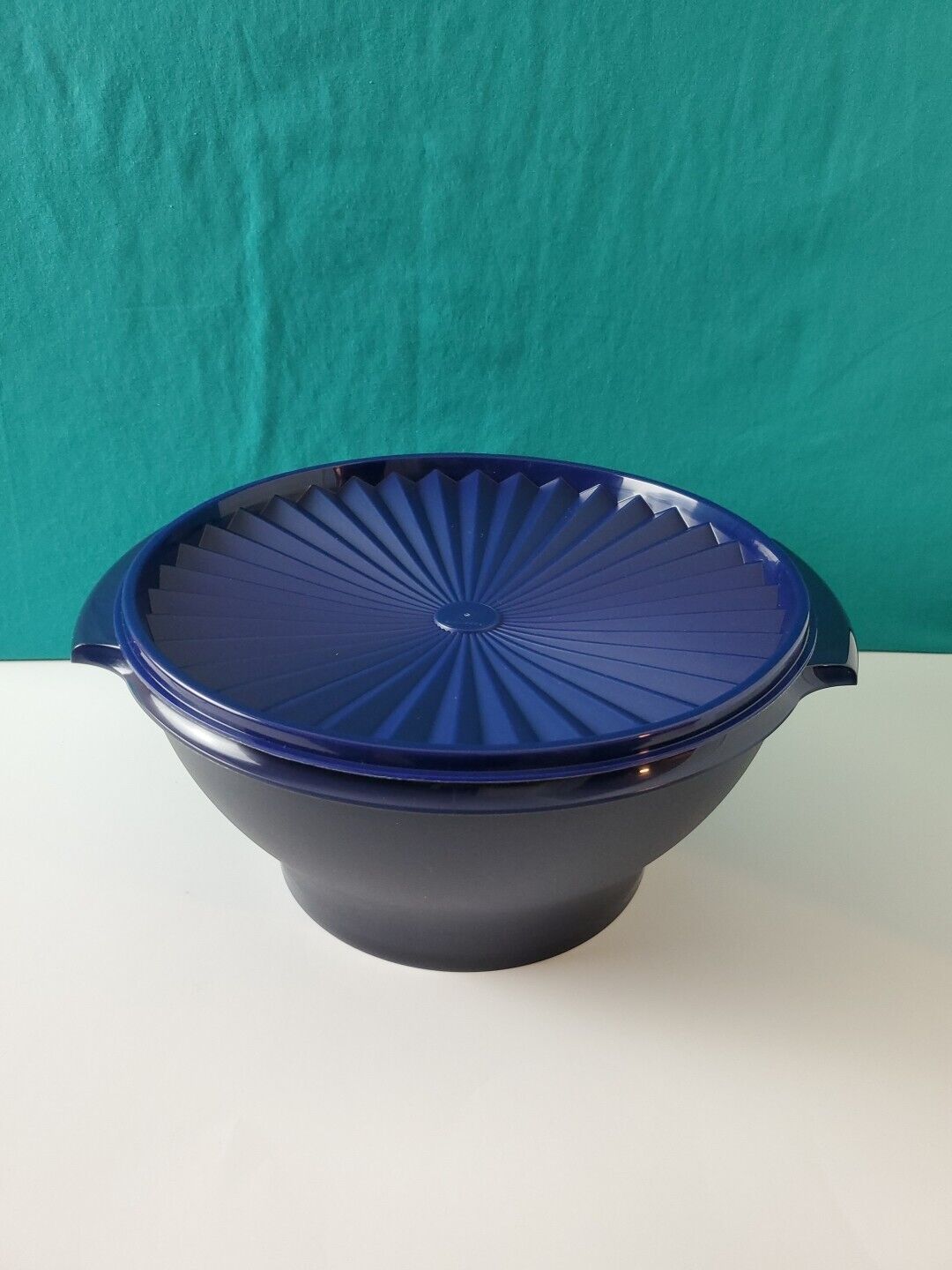 Tupperware Servalier Salad Large Serving Bowl 17 Cup Midnight Blue New Sale