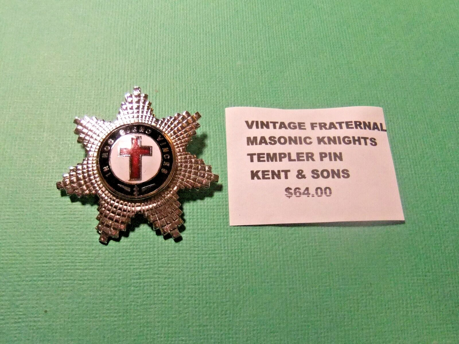 Vintage Fraternal MASONIC KNIGHTS TEMPLAR Pin, from Maker KENT AND SONS