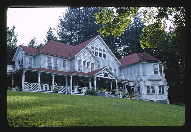 Photo:Fleischmanns New York Fleischmanns Park Hotel 1900s Victorian House