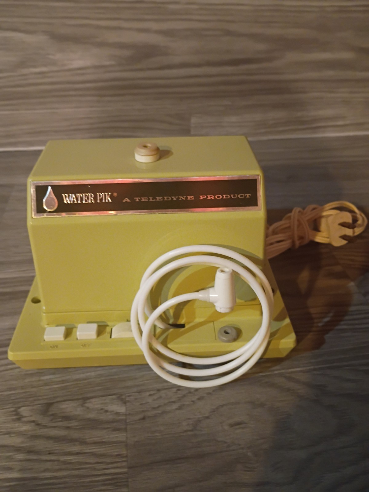 Vintage Teledyne Water Pik Avocado Green Works