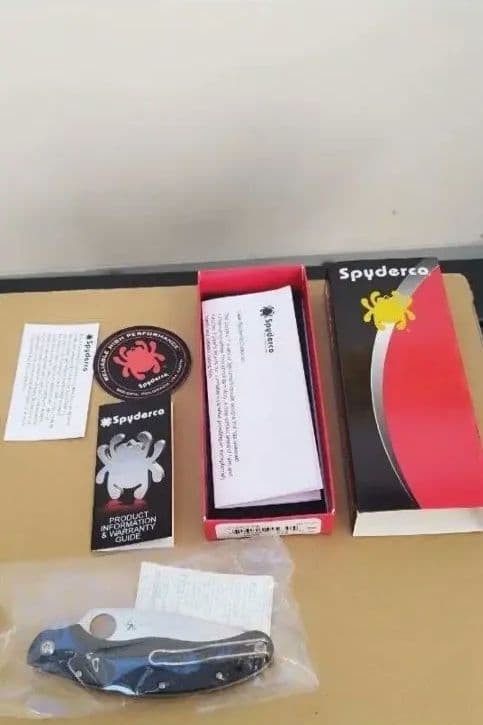 Spyderco Calypso 3.5 Knife ZDP189/420J2 Carbon Fiber, Manual, Sticker